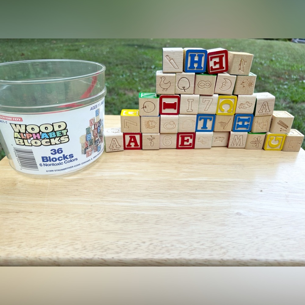 VTG 1996 Tootsie Toy Wood Alphabet Blocks 36 Non Toxic Original‎ Container